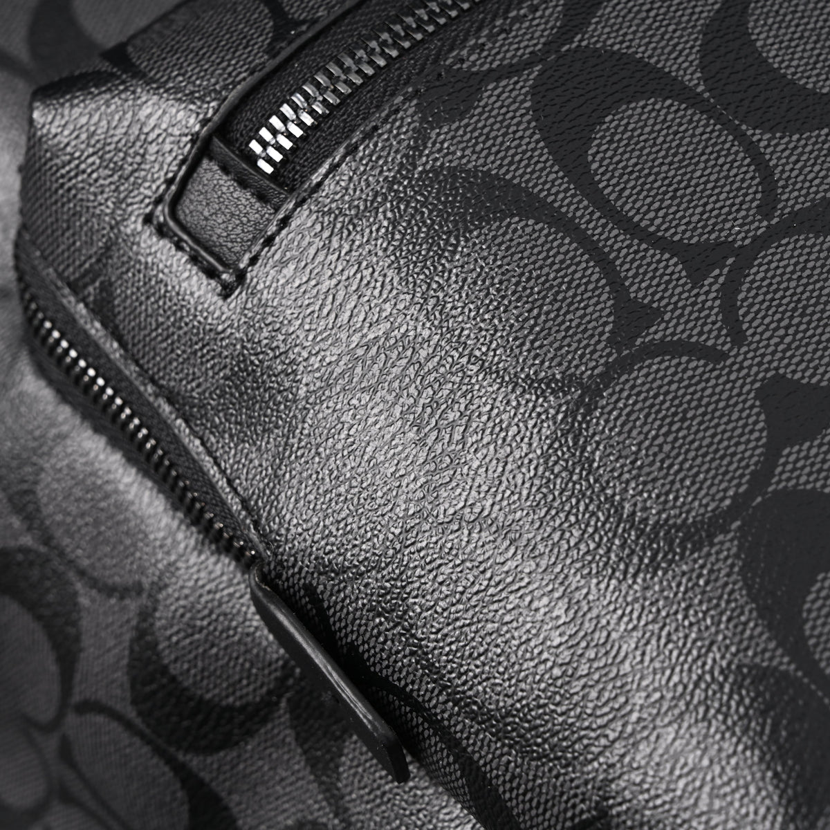 Coach West Backpack – Signature Canvas in Black/Grey