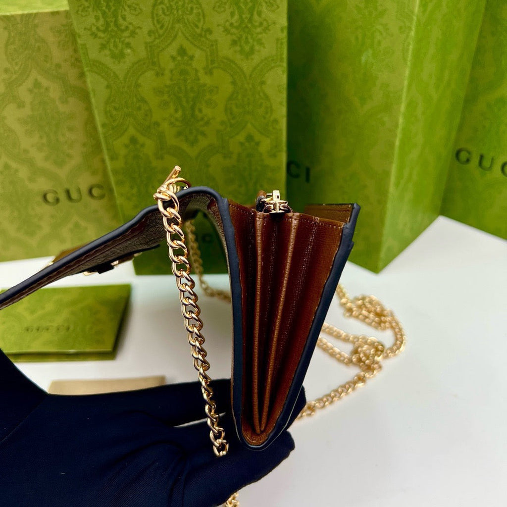 GUCCI Brown Saddle Buckle Handbag 19x10.5x3.5cm